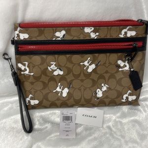BNWT Coach x Peanuts pouch with strap